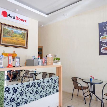 Reddoorz Plus @ Losari Μακασάρ Εξωτερικό φωτογραφία